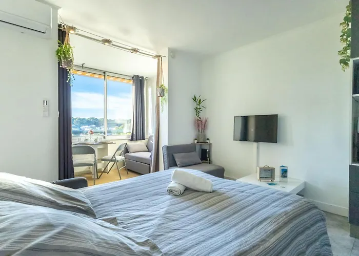 Climatise - Garage Prive - A Pied - Baie Des Anges Apartmán