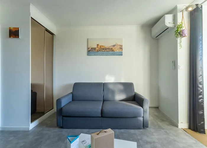 Climatise - Garage Prive - A Pied - Baie Des Anges La Ciotat